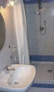 Konukevi La Dell'angelo 4*